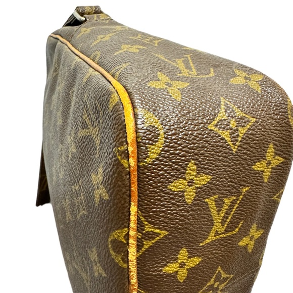 LOUIS VUITTON Marceau Messenger Crossbody - Picture 5 of 16